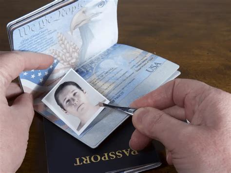what are the penalties for using a fake passport